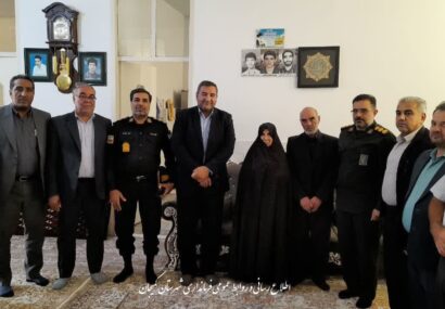 تجلیل فرماندار شهرستان کمیجان از خانواده شهید والامقام کوخایی