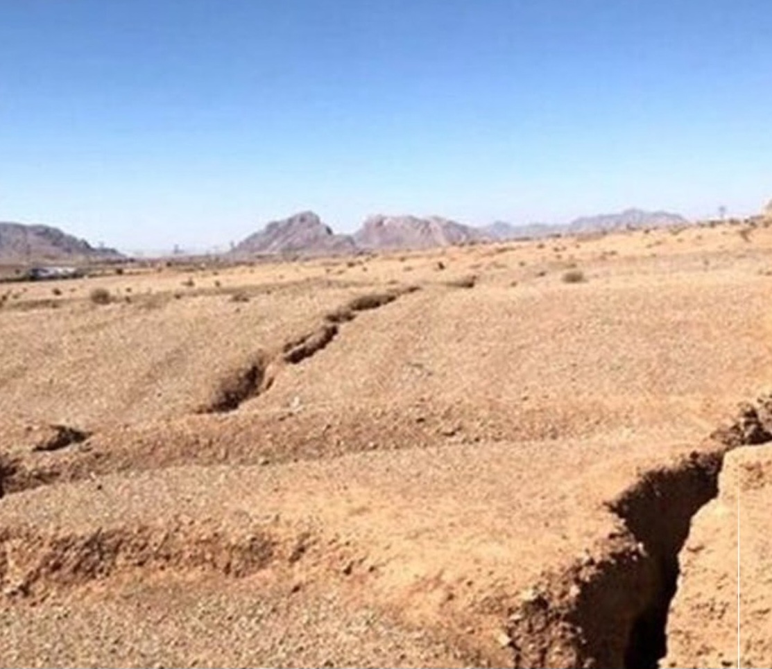 فرونشست زمین در ۴۰۰ دشت ‌ایران!!
