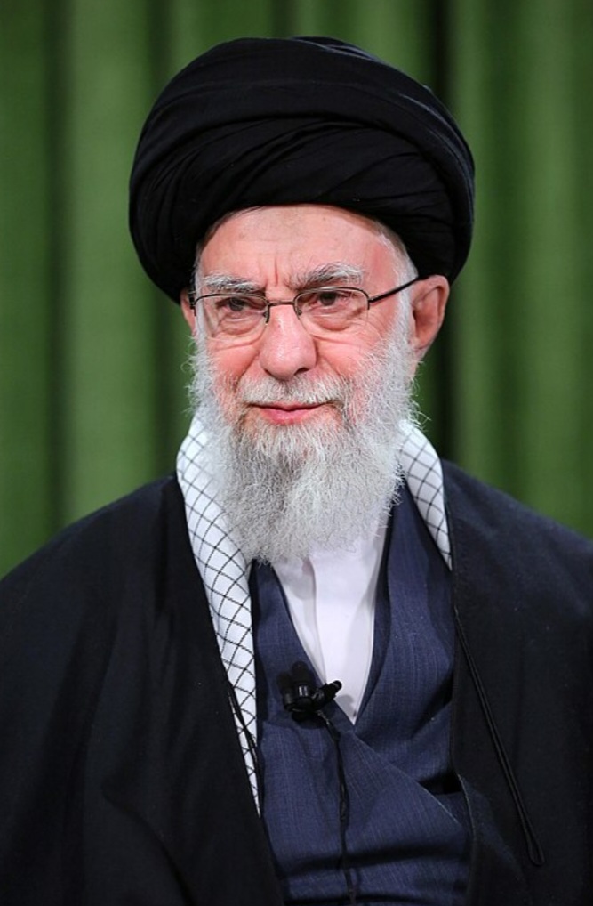 موافقت رهبر انقلاب با عفو و تخفیف مجازات برخی محکومان دادگاه‌ها 