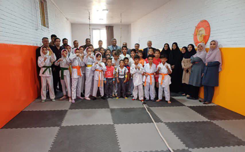 افتتاح اتاق ورزش آموزشگاه شهدای عیسی آباد همزمان با هفته تربیت بدنی 